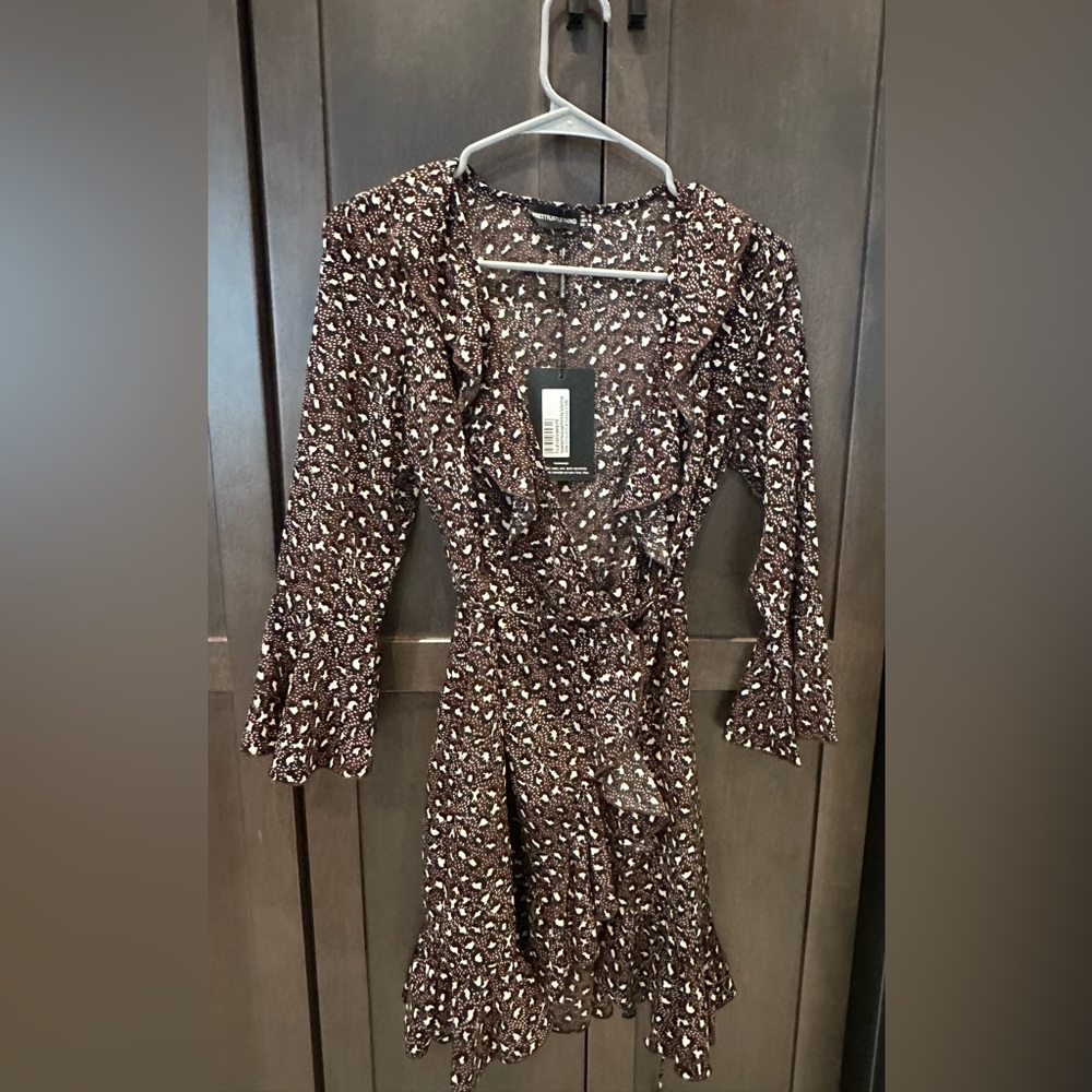 Pretty Little Thing Brown Cheetah Print long sleeve Wrap Dress